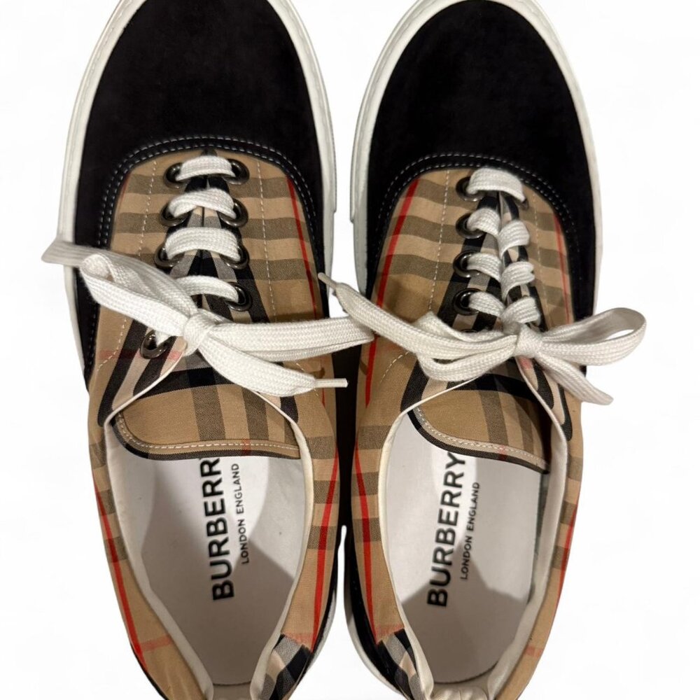 Burberry Men's Black and Tan Trainers